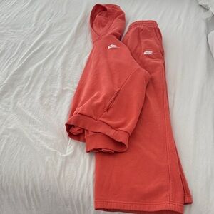 Nike Kids Matching Set in Coral